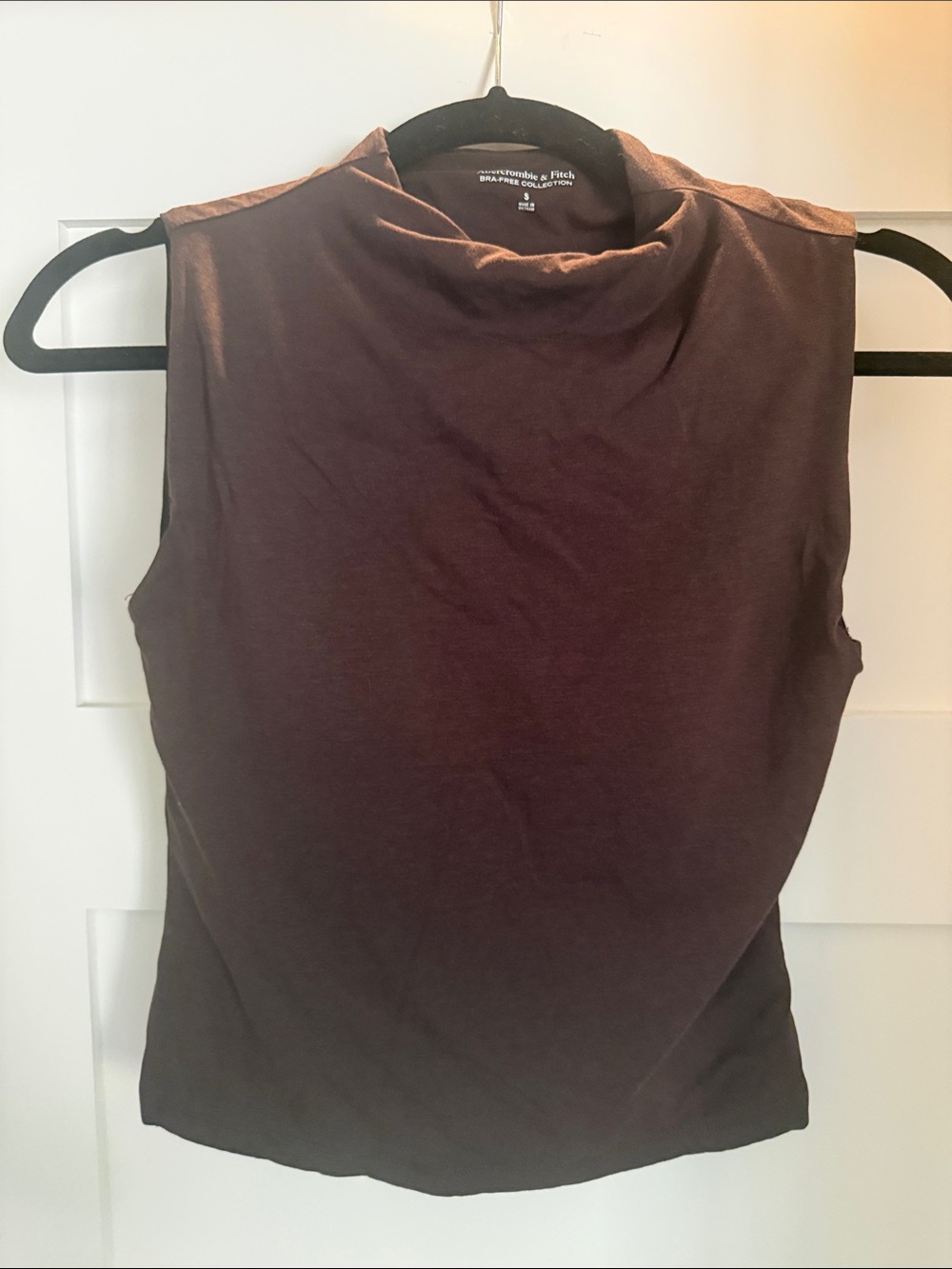 Abercrombie & Fitch Sleeveless Mock Neck Tank in Deep Brown